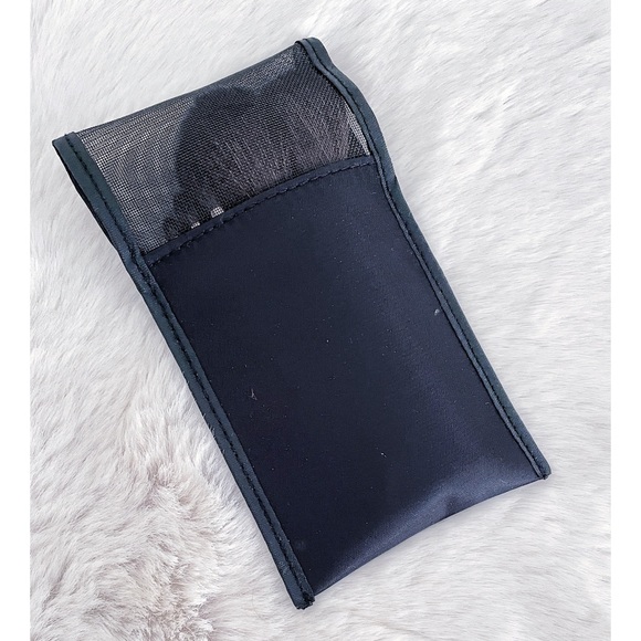 Travel Makeup Brushes Set w/Pouch - Picture 3 of 3